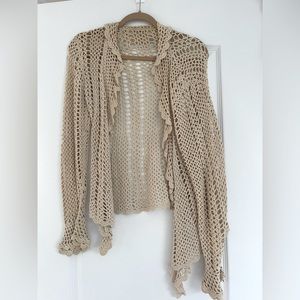 Crochet and Ruffles ever so vintage….